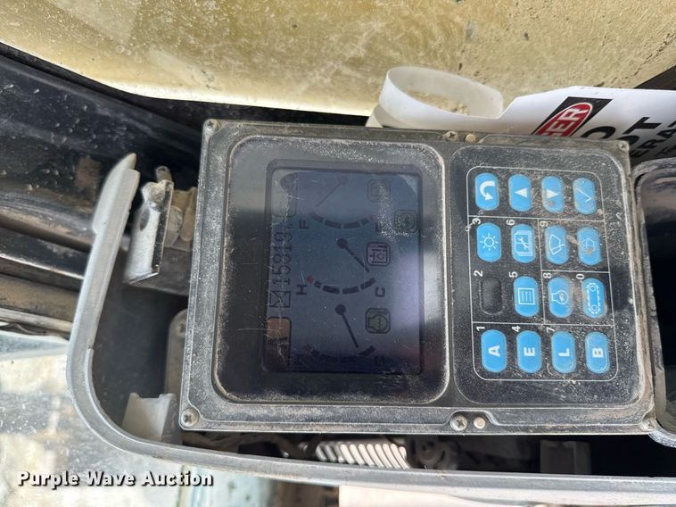 image for item ED4257 2003 Komatsu PC200LC-7L excavator