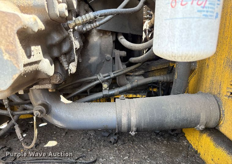 image for item ED4257 2003 Komatsu PC200LC-7L excavator