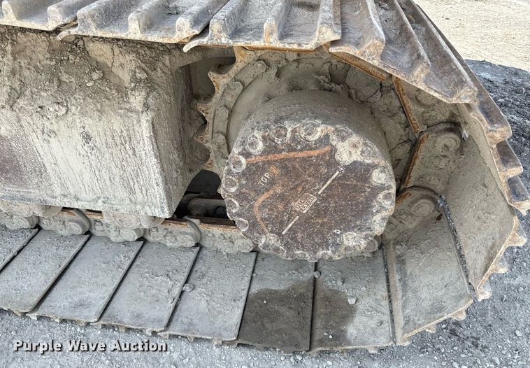 image for item ED4257 2003 Komatsu PC200LC-7L excavator