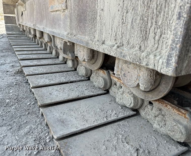 image for item ED4257 2003 Komatsu PC200LC-7L excavator