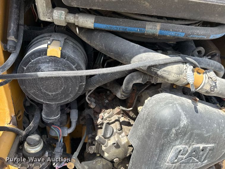 image for item ED4258 2012 Caterpillar 226B3 skid steer loader