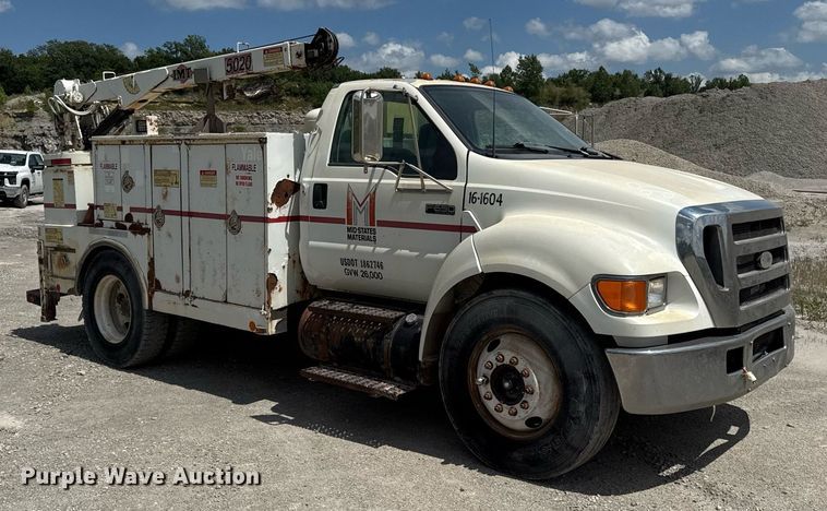 image for item ED4259 2005 Ford F650 utility / service truck