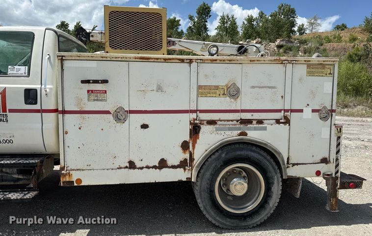 image for item ED4259 2005 Ford F650 utility / service truck