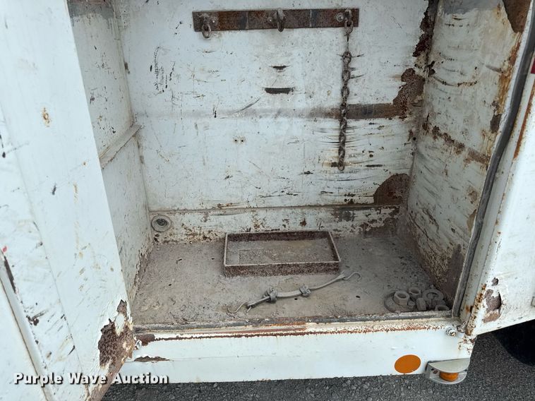 image for item ED4259 2005 Ford F650 utility / service truck