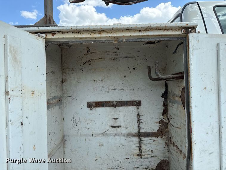 image for item ED4259 2005 Ford F650 utility / service truck