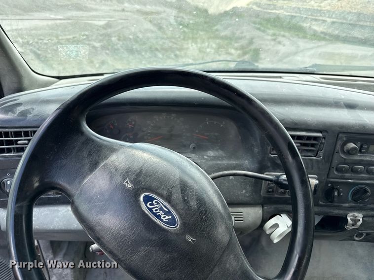 image for item ED4259 2005 Ford F650 utility / service truck