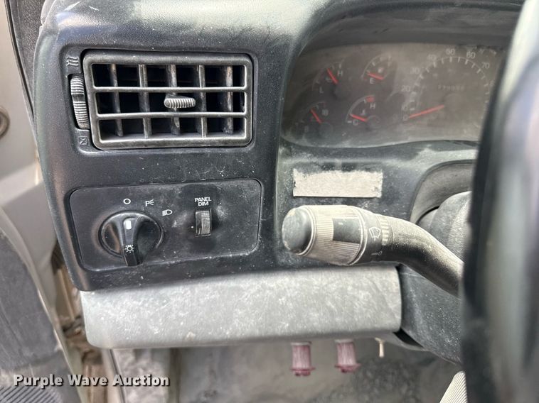 image for item ED4259 2005 Ford F650 utility / service truck