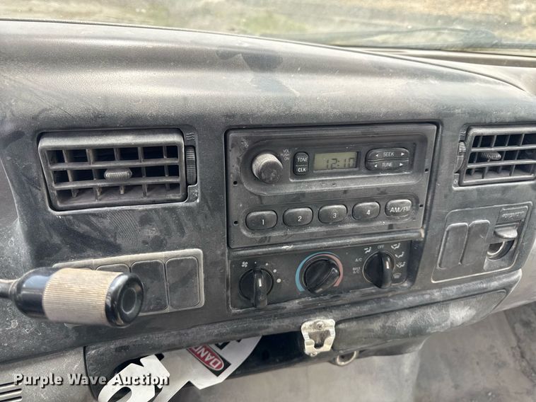 image for item ED4259 2005 Ford F650 utility / service truck