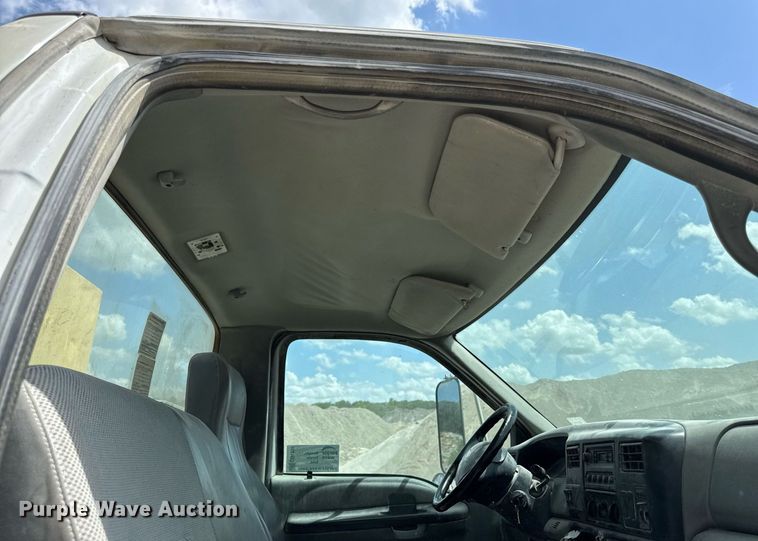 image for item ED4259 2005 Ford F650 utility / service truck