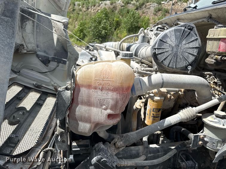 image for item ED4259 2005 Ford F650 utility / service truck