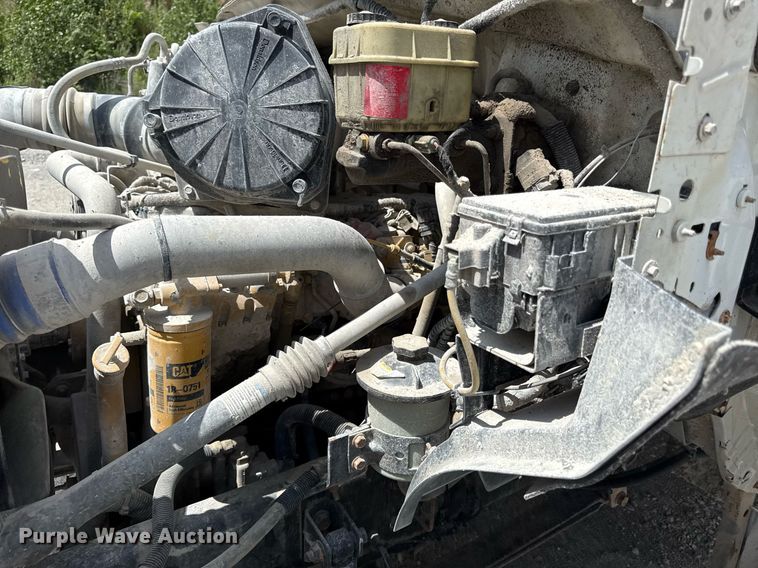 image for item ED4259 2005 Ford F650 utility / service truck