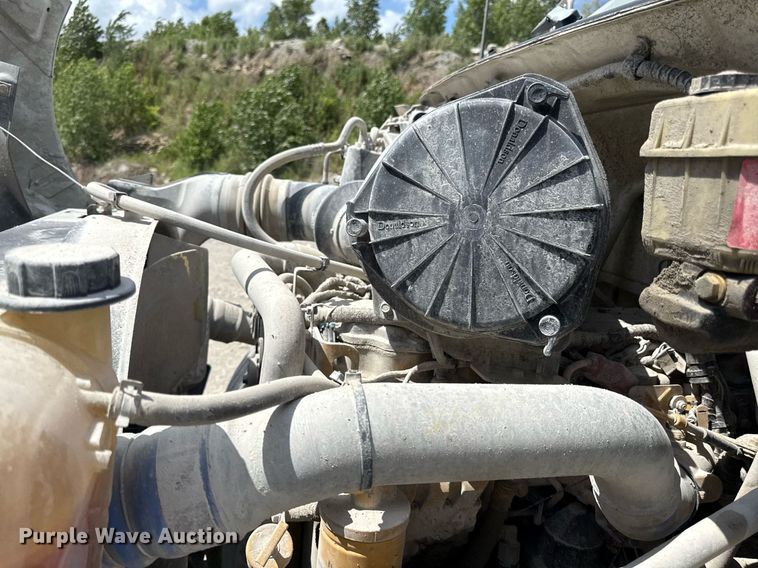 image for item ED4259 2005 Ford F650 utility / service truck