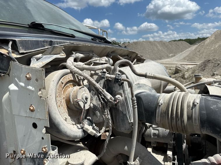 image for item ED4259 2005 Ford F650 utility / service truck