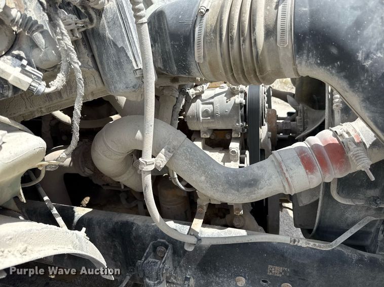 image for item ED4259 2005 Ford F650 utility / service truck