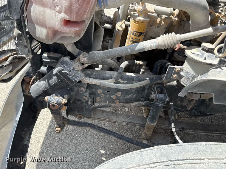 image for item ED4259 2005 Ford F650 utility / service truck