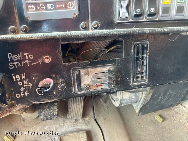 image for item ED4269 2003 Euclid EH700 haul truck