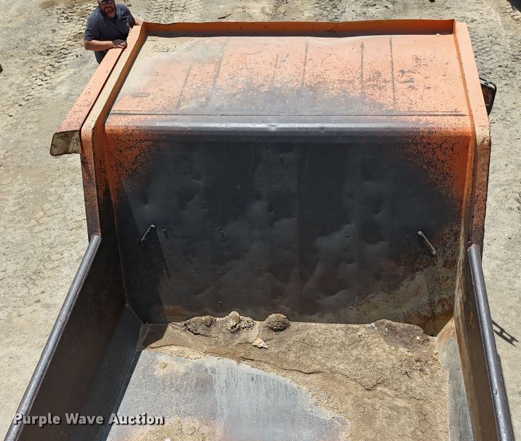 image for item ED4270 2004 Euclid EH700 haul truck