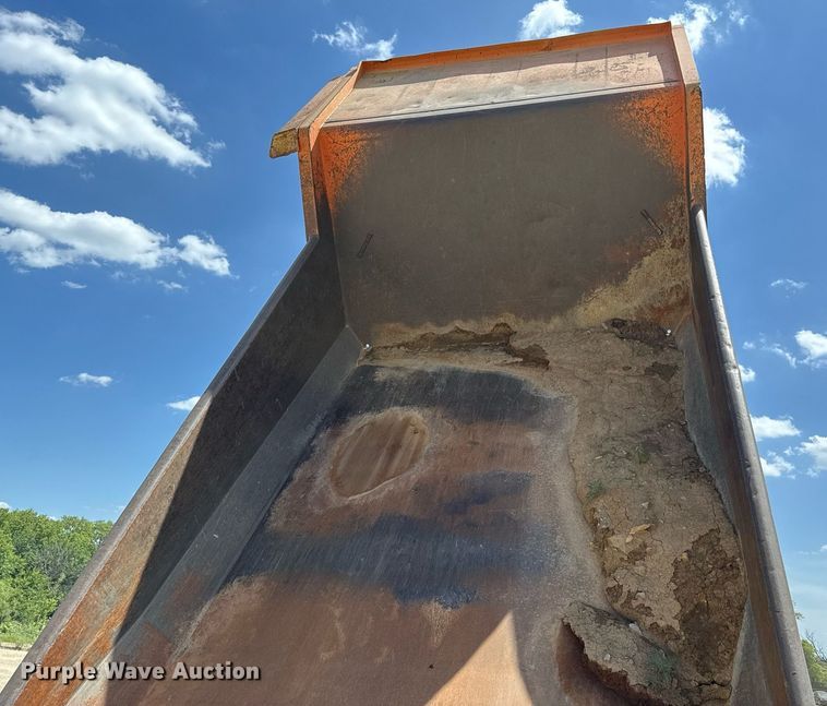 image for item ED4270 2004 Euclid EH700 haul truck