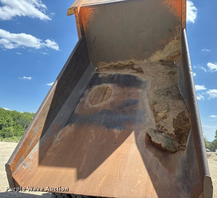 image for item ED4270 2004 Euclid EH700 haul truck