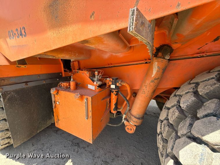 image for item ED4270 2004 Euclid EH700 haul truck