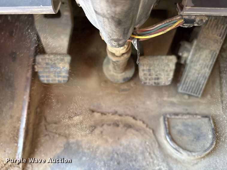 image for item ED4270 2004 Euclid EH700 haul truck