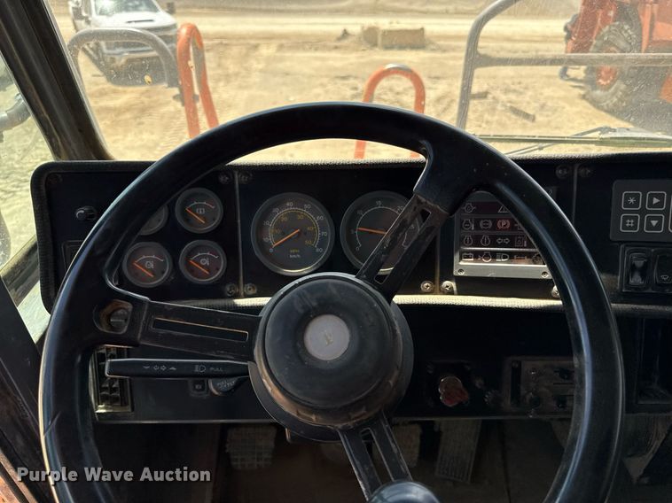 image for item ED4270 2004 Euclid EH700 haul truck