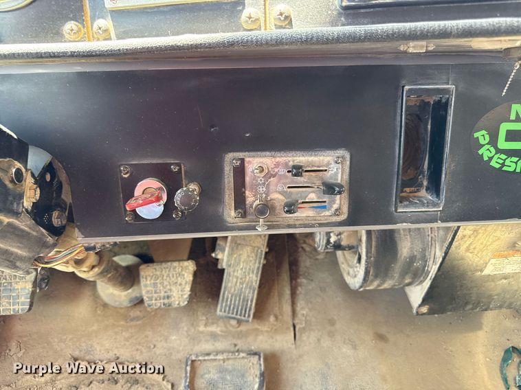 image for item ED4270 2004 Euclid EH700 haul truck