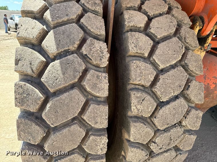 image for item ED4270 2004 Euclid EH700 haul truck