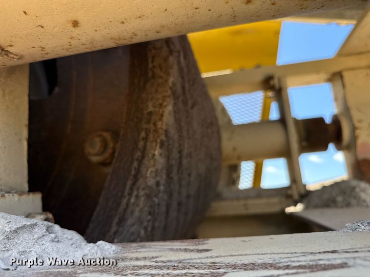 image for item ED4271 Cedar Rapids 4132 crusher