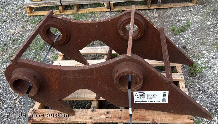image for item ED5646 Excavator mounting bracket