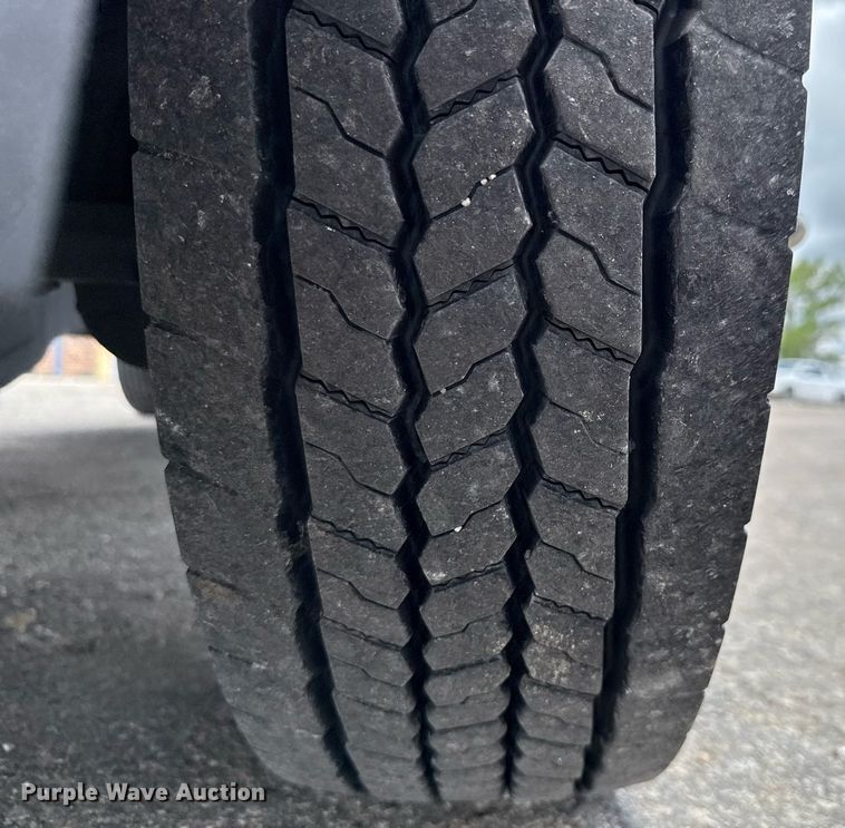 image for item ED5663 2024 Ford F550 Super Duty XL flatbed truck