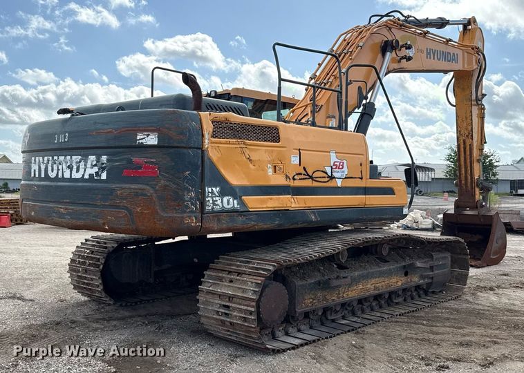 image for item ED5756 2017 Hyundai HX330L excavator