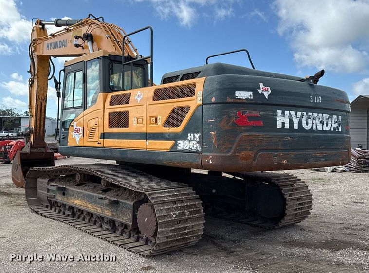 image for item ED5756 2017 Hyundai HX330L excavator