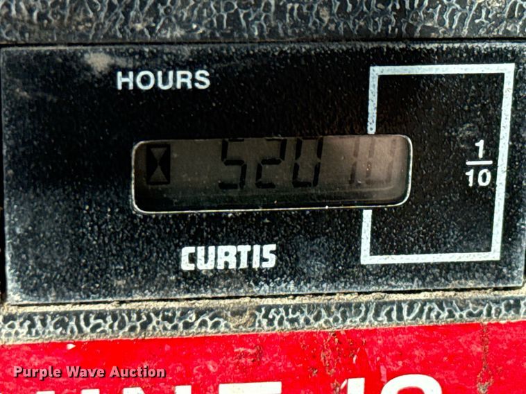 image for item ED5756 2017 Hyundai HX330L excavator