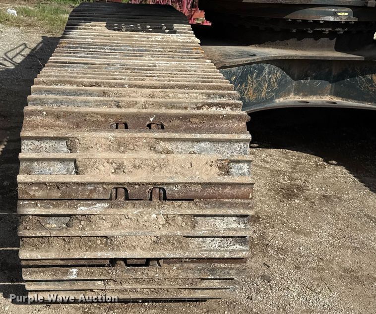 image for item ED5756 2017 Hyundai HX330L excavator