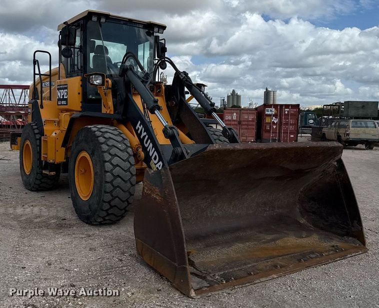 image for item ED5757 2019 Hyundai HL955TM wheel loader