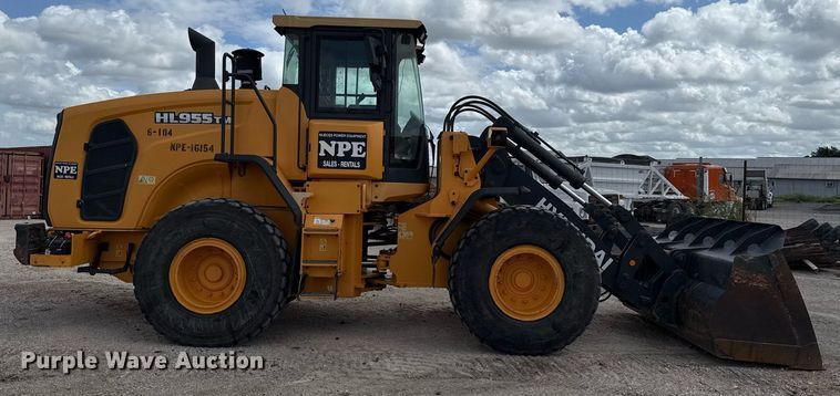 image for item ED5757 2019 Hyundai HL955TM wheel loader