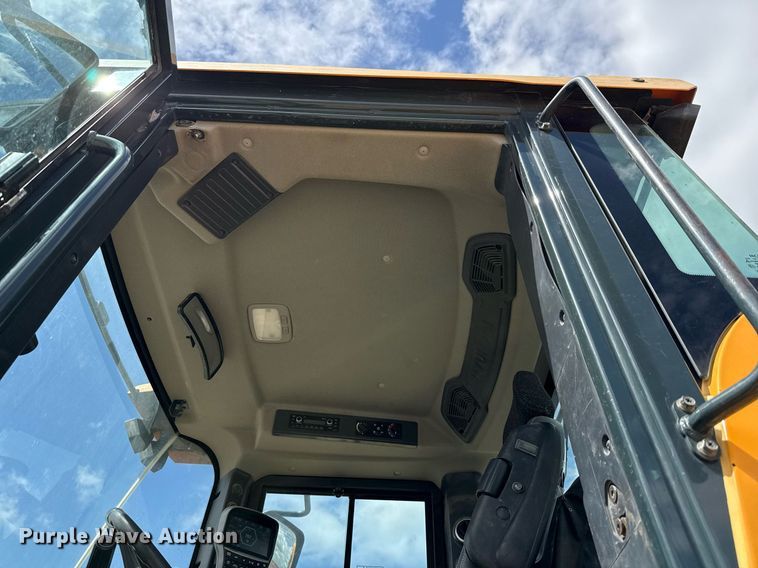 image for item ED5757 2019 Hyundai HL955TM wheel loader