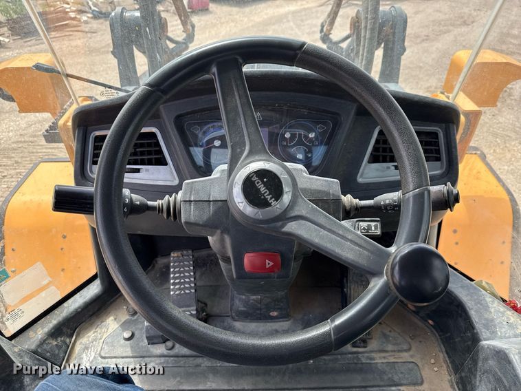 image for item ED5757 2019 Hyundai HL955TM wheel loader