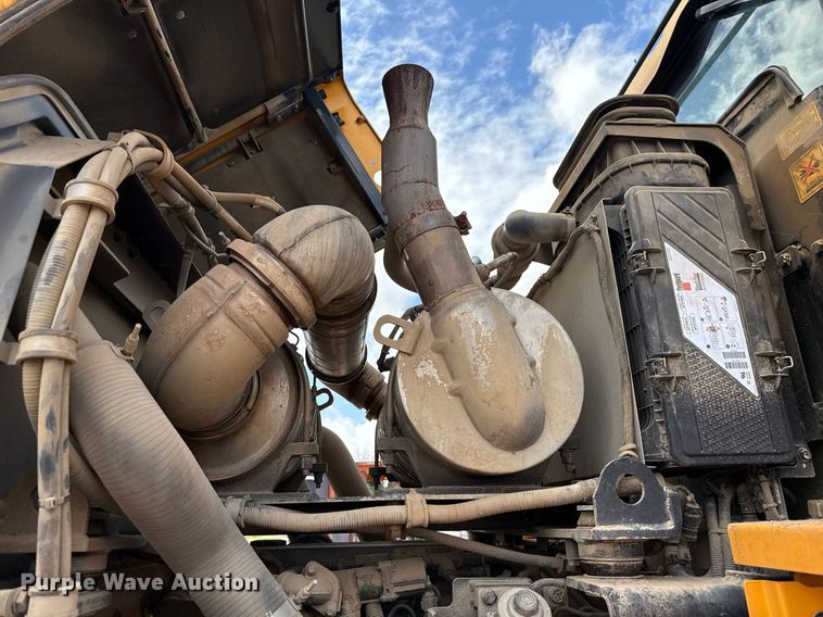 image for item ED5757 2019 Hyundai HL955TM wheel loader