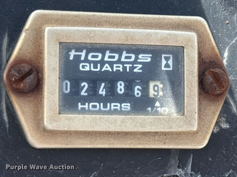 image for item ED5759 2000 Ingersoll-Rand PT-125R pneumatic roller