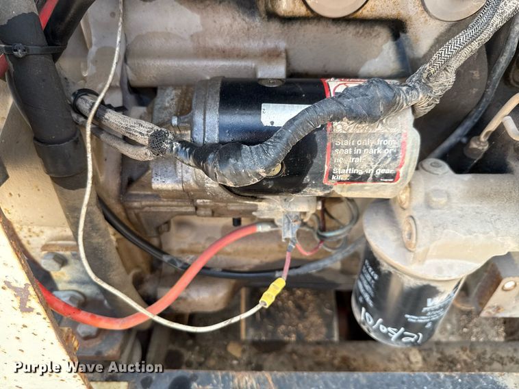 image for item ED5759 2000 Ingersoll-Rand PT-125R pneumatic roller