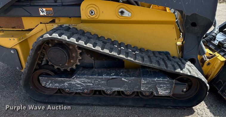 image for item ED5762 2021 John Deere 333G tracked skid steer loader