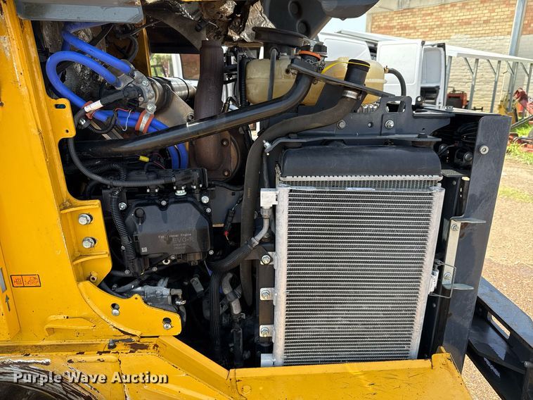 image for item ED5762 2021 John Deere 333G tracked skid steer loader