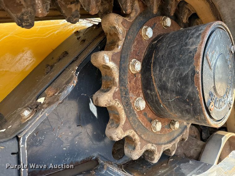 image for item ED5762 2021 John Deere 333G tracked skid steer loader