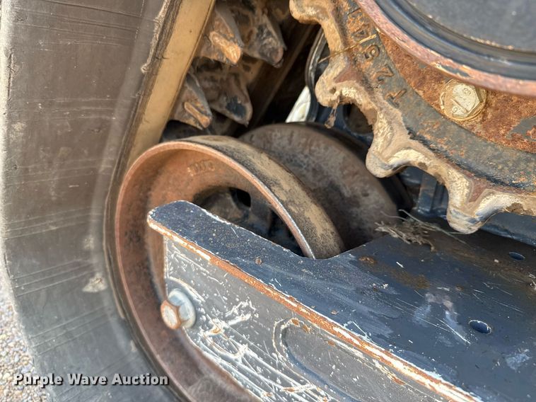 image for item ED5762 2021 John Deere 333G tracked skid steer loader