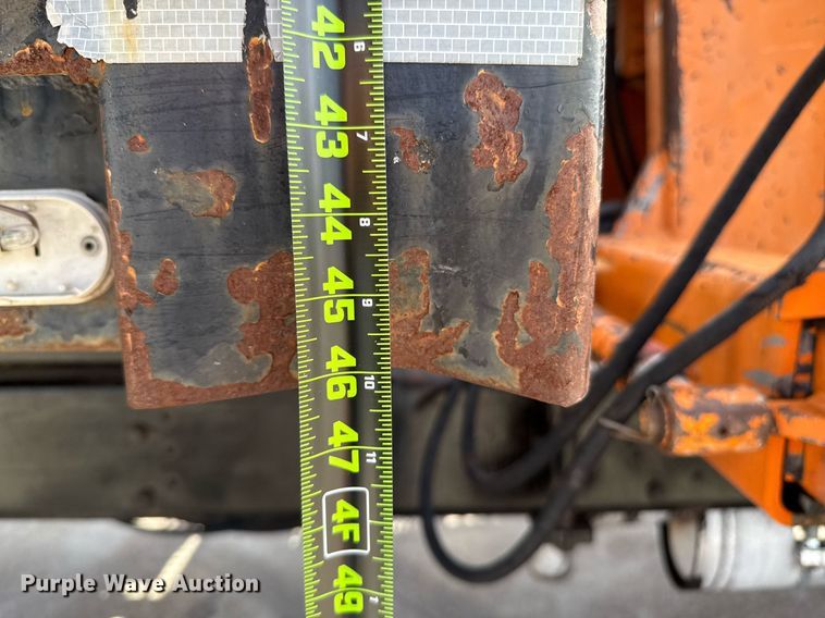 image for item ED5764 2002 International 4400 grapple crane truck