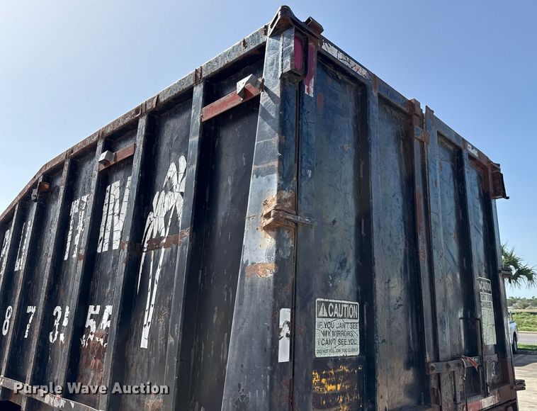 image for item ED5764 2002 International 4400 grapple crane truck