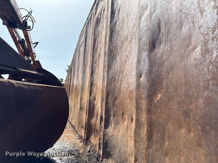 image for item ED5764 2002 International 4400 grapple crane truck