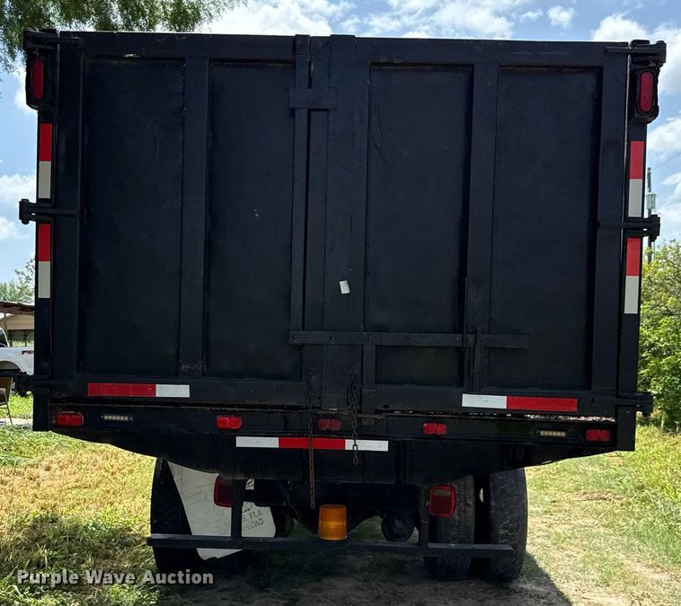 image for item ED5765 2006 Freightliner Business Class M2 grapple crane truck